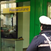 Controlli dei vigili alle poste contro i furti agli anziani