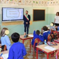 Il sindaco Baroncini visita le scuole per l’inizio dell’anno scolastico