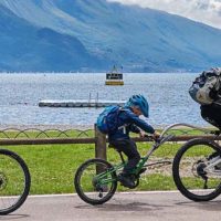 Parole della domenica, una legge assurda vieta di trasformare gli argini dei fiumi in piste ciclabili