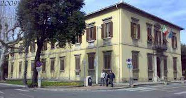 Parole della domenica, lavori senza fine alla Palazzina Regia voluta dal Granduca. E’ l’ora che qualcuno dia spiegazioni alla città