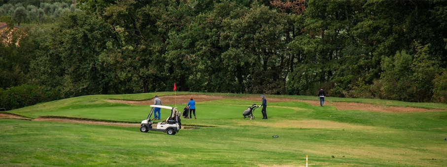 Parole della domenica, anche il golf ora sembra a rischio. Non si salva niente degli investimenti di un tempo