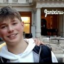 Matteo Grossi, in arte Theø, al Caffè Gambrinus di Montecatini, talento giovane, energia pura: due spettacoli il 24 e il 27 aprile