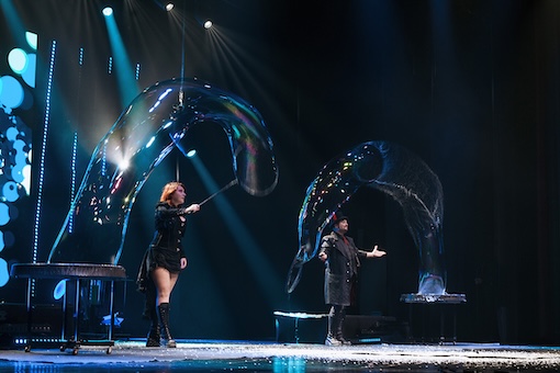 Teatro Verdi a Montecatini: venerdì 26 dicembre “Bubbles Revolution” un pomeriggio con il più grande e spettacolare show di bolle di sapone