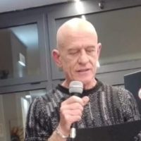 Addio a Marino Filippo Arrigoni, attore e regista: ha trasmesso l’arte della recitazione a centinaia di allievi con il “Progetto Idra”