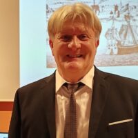 Per il ciclo “A Montecatini si incontra” venerdì 23 gennaio la presentazione del libro “Nessuna di voi è innocente!” di Daniele Zucconi