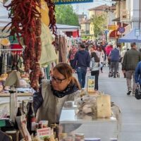 Domenica 12 aprile in via Marruota a Montecatini Terme sboccia la “Festa di primavera”: mercatino, fiori, gastronomia e tanto altro