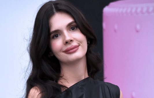 “Acqua in bocca” al Tettuccio: giovedì 10 incontro con Evelina Sgarbi e il libro sul rapporto tra il padre Vittorio e la figlia