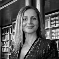 “Acqua in bocca” al Tettuccio: sabato 10 ottobre Natacha Fabbri presenta il libro “Il cielo della parità. Le donne, la scienza e l’esplorazione del cosmo”